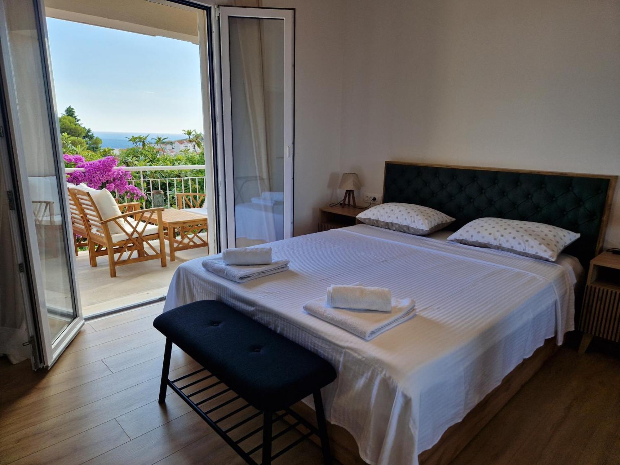 Premier Apartment